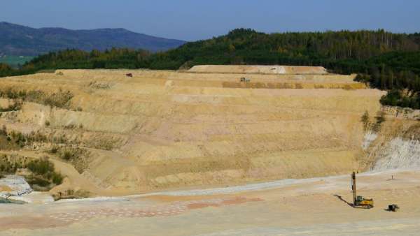 Truck Vs. quarry