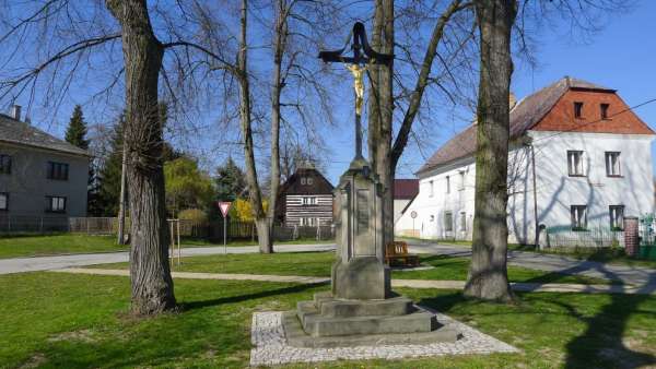 Semi-detached house in Osek