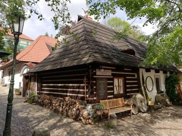 布拉格市中心的木屋