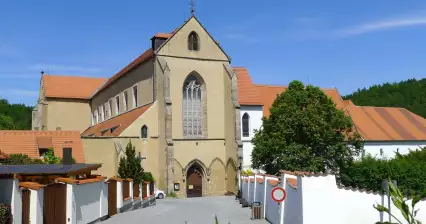 Klášter Zlatá Koruna