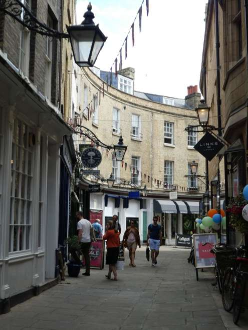 The winding streets of Cambridge