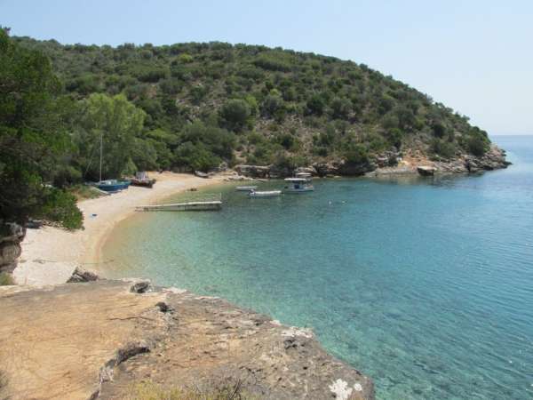 Praia de Sarakiniko