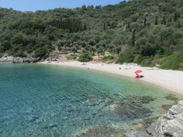 Sarakiniko beach - 2. část