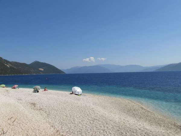 Plaża Aspros Gialos