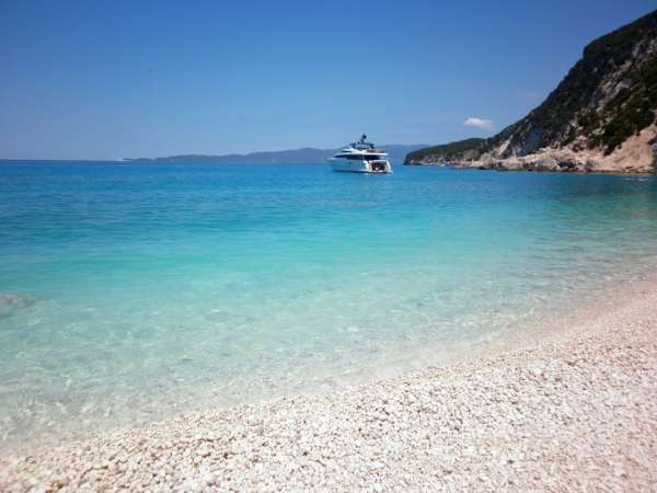 Golfo de Afales - de barco - Platia Ammos