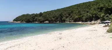 Playa del este de Avlaki