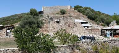 Le rovine del monastero di Zygos