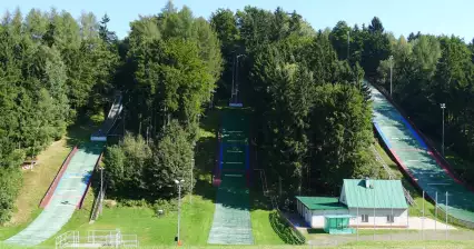 Skokanské mostíky Lomnice nad Popelkou