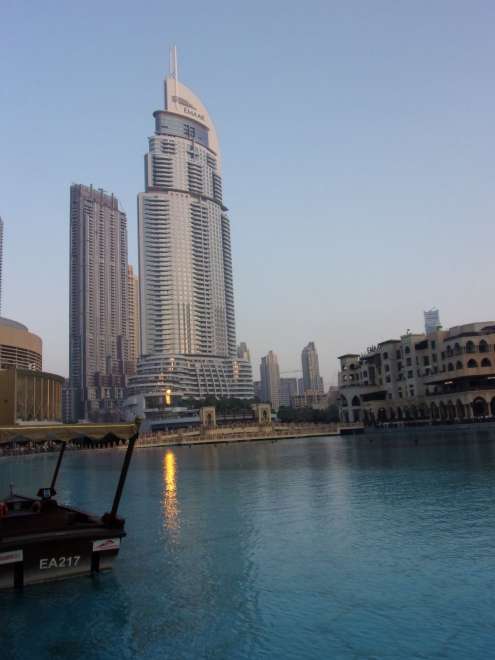 Západ slunce u obchodního centra Dubai Mall