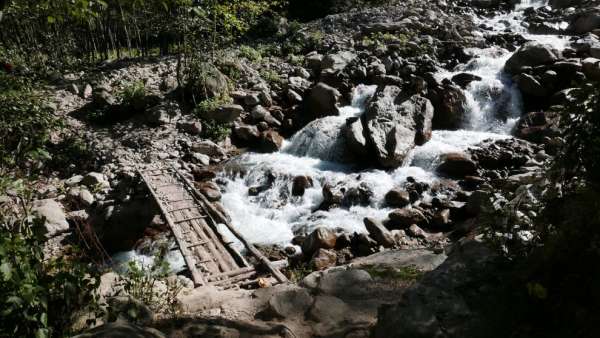 Footbridge over the side tributary