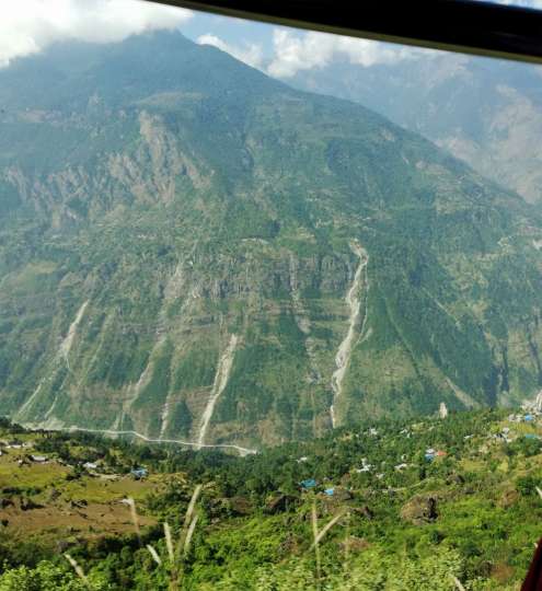 Uitzicht op de Trishuli-vallei