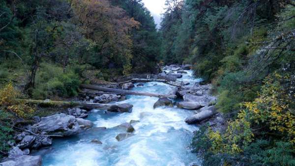 Brug over Langtang Kholu