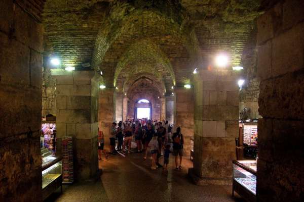Entrance to the Split underground