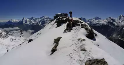 シルトホルン行きのケーブルカー