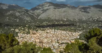 Montée au Puig de Maria