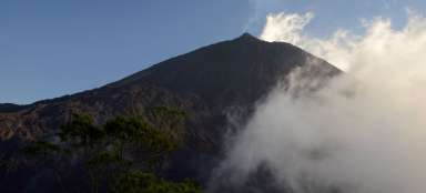 Subindo o vulcão Pacaya