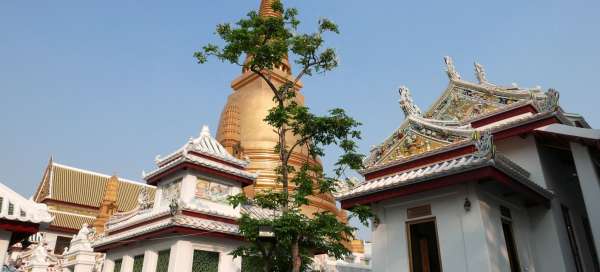 A tour of the Wat Bowonniwet Vihara temple: Weather and season