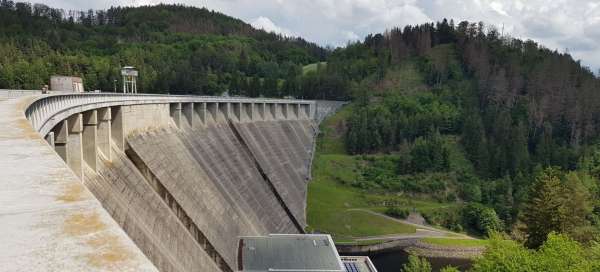 Zbiornik wodny Vír: Zakwaterowanie