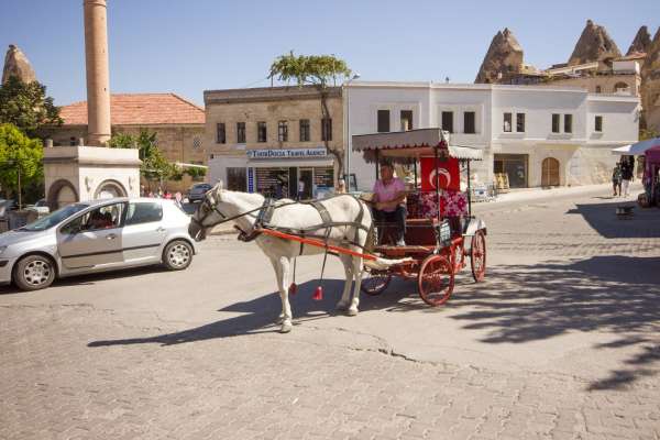 Square in Göreme with local coachman