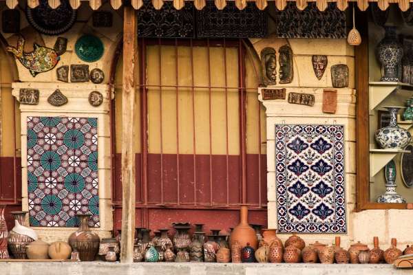 Tapis et vases