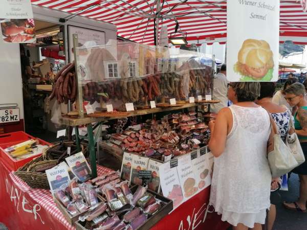 Boutiques sur la place de l'Université