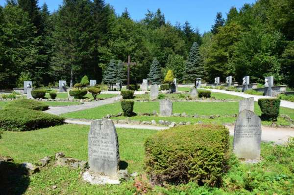 Monument and cemetery of Czechoslovak soldiers