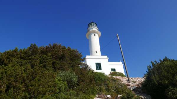 Parking under the lighthouse