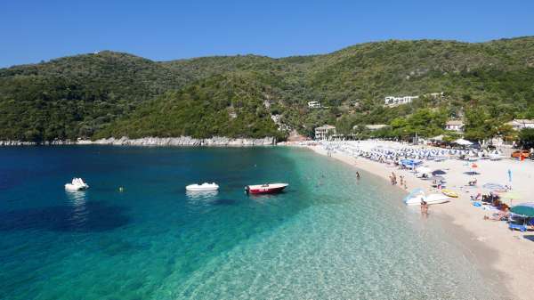 Strand von Mikros Gialos