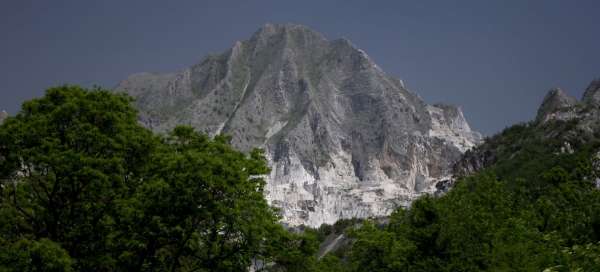 Carrara: Weather and season