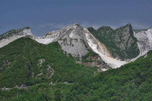 산등성이