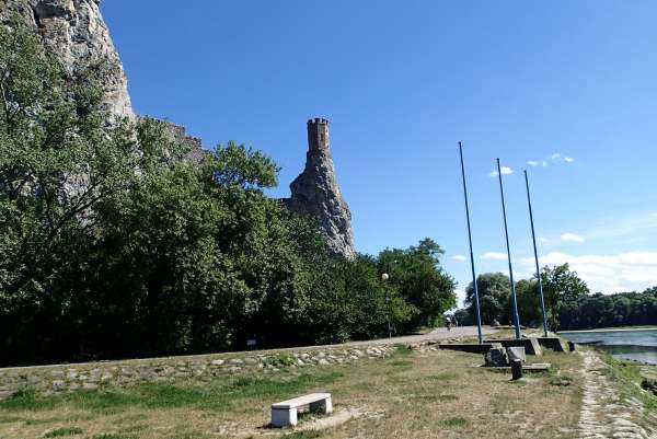 hradní věžička zvaná Jeptiška