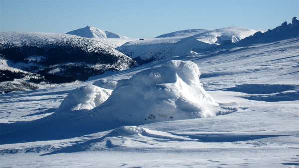 Výhľad na Sněžku od Vrbatovy búdy