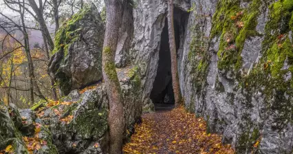Reis naar NPR Býčí skála
