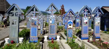 Visita à aldeia de Săpânţa