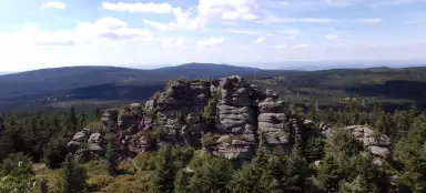 イゼラとスメダフスカのホラに登る