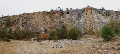 Houbův lom