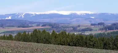 Een wandeling vanaf Nová Ves nad Popelkou