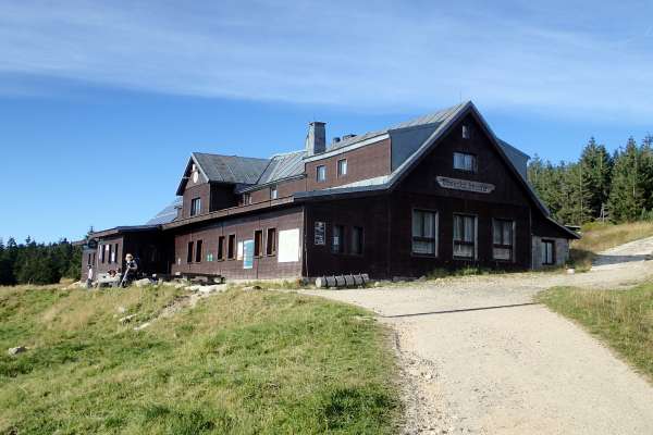 Hangar isolé