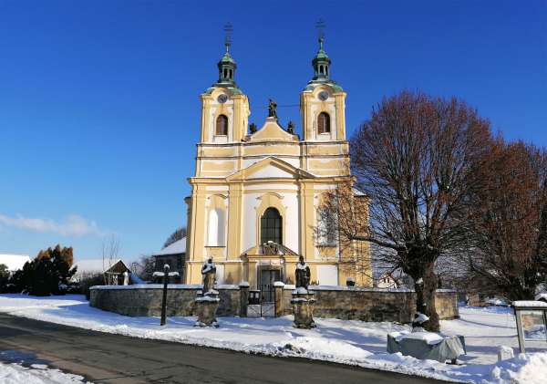 Kirche der Erhöhung des Hl. Kreuze in Ostružno