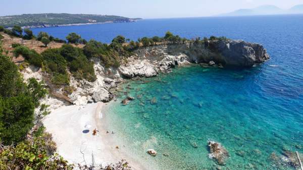 Vista da praia de Kastri