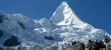 ブランカ山脈で最も美しいハイキングコース