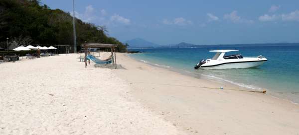 Swimming at Ao Noi Na and Ao Klang: Weather and season