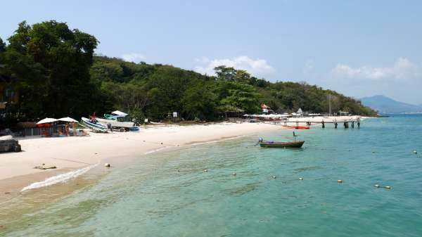 Am Ende des Strandes von Noi Na