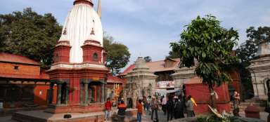 Gorakhnath Mandir 寺及周边地区