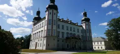 Замок Врхлаби