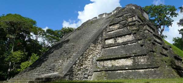 Tikal: Ubytování