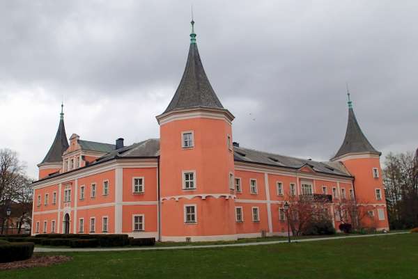 Sokolov Castle