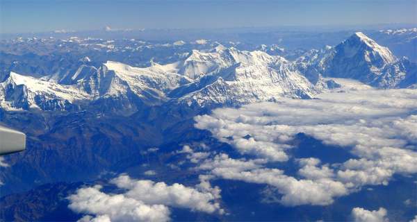 Luchtfoto ten noorden van Dhaulagiri