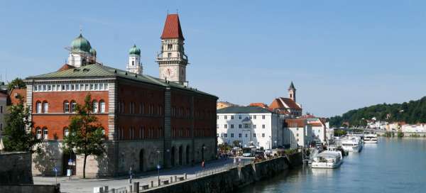 Altes Rathaus: Wetter und Jahreszeit