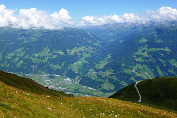 Výhled do údolí Zillertal